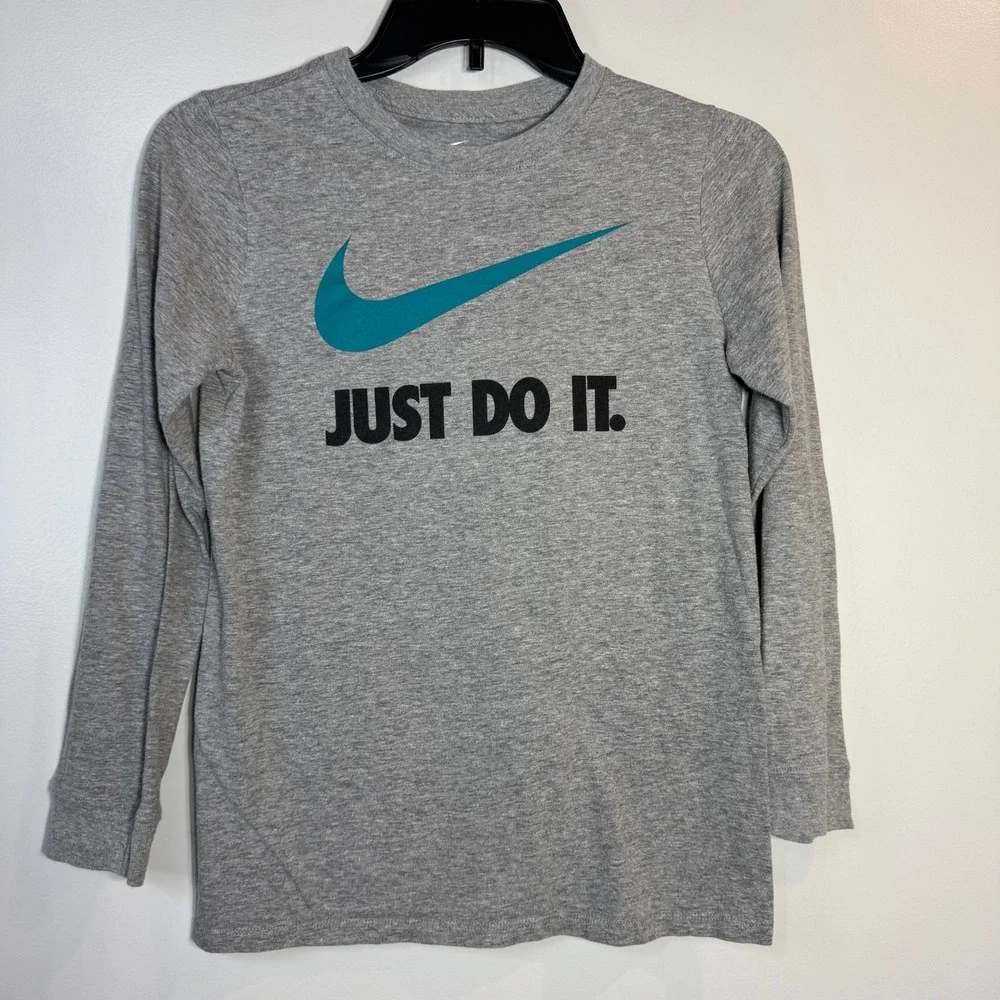 Nike Long Sleeve Graphic Tee Shirt Kids M Gray Just Do It Slogan Cotton